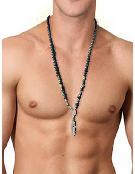 COLLARES HOMBRE NEGROS Y MARRONES CON PLUMA INDIA