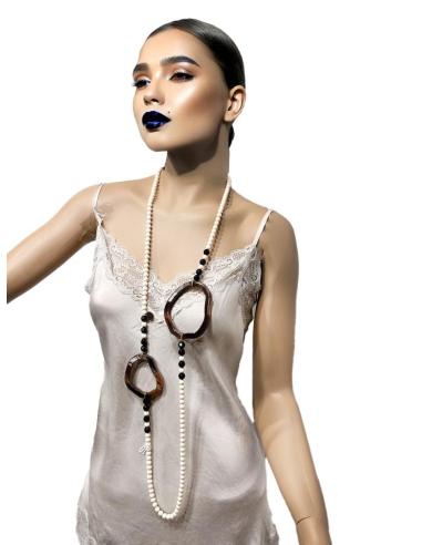 COLLARES BLANCOS Y NEGROS DE MUJER CON MODERNAS ARANDELAS | EL JARDIN DEL DESEO