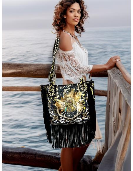 BOLSOS DE PIEL NEGROS FIGURA INDIO CON PLUMAS Y FLECOS