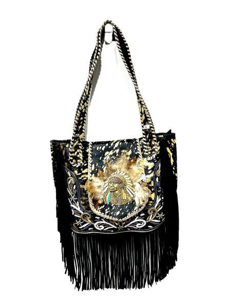 BOLSOS DE PIEL NEGROS FIGURA INDIO CON PLUMAS Y FLECOS