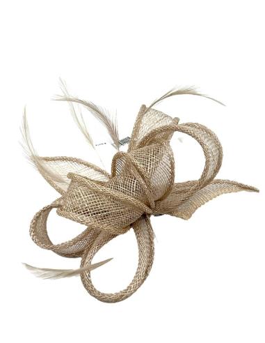 TOCADOS PEQUEÑOS BEIGE DE MADRINA E INVITADA | BODAS Y BAUTIZOS