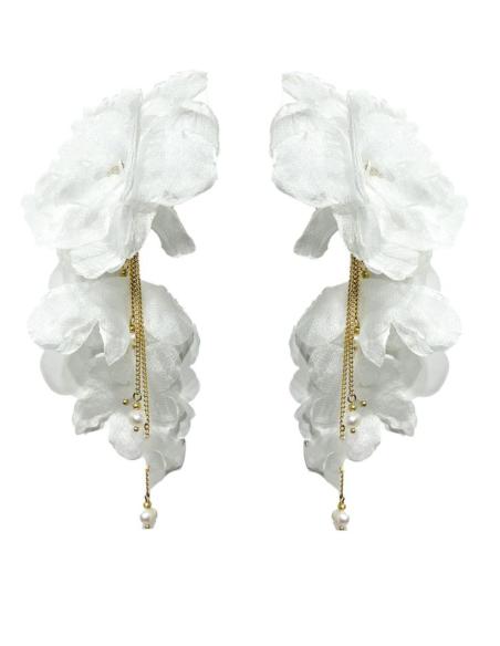 PENDIENTES BODA BLANCOS DE TELA SEDOSA Y PERLAS | EL JARDIN DEL DESEO