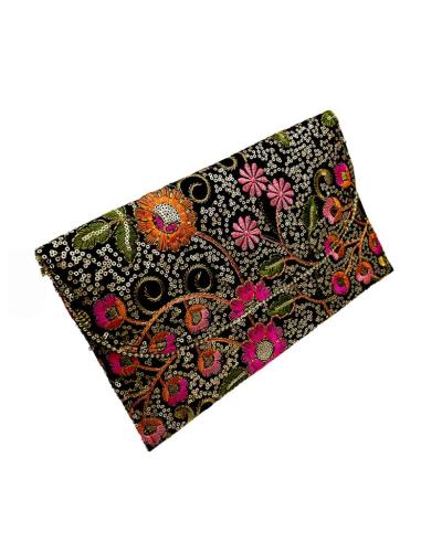 BOLSOS NEGROS CON ESTAMPADO DE FLORES PARA BODAS | ACCESORIOS INVITADA