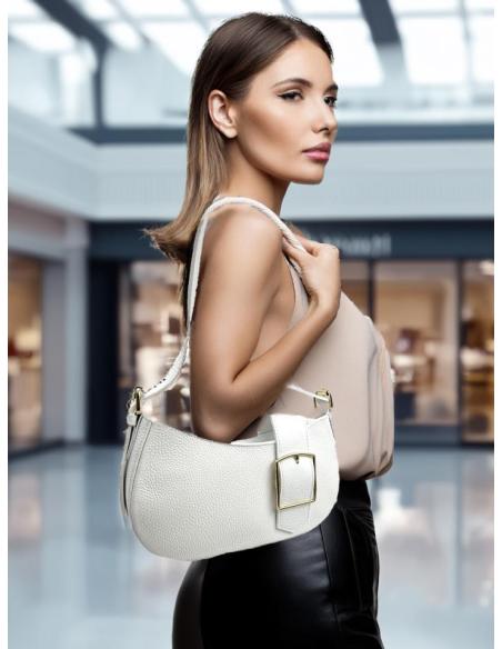 BOLSOS BLANCOS DE PIEL CON HEBILLA DECORATIVA | BOLSOS VERANO