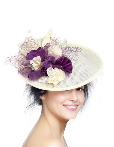 TOCADO PARA BODAS DE DIA BEIGE NATURAL Y MORADO | TOCADOS INVITADA