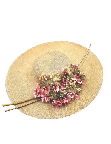 TOCADOS DORADOS COLOR PAJA TOSTADA CON FORES ROSAS | PAMELAS BODA