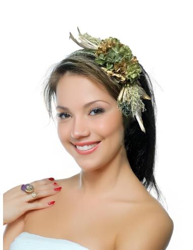 DIADEMAS INVITADA BODA VERDES SECO CON PLUMAS | TOCADOS MUJER