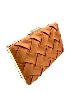 BOLSOS NARANJAS TEJA CLUTCH DRAPEADO SEDA DE BODA | BOLSOS INVITADA