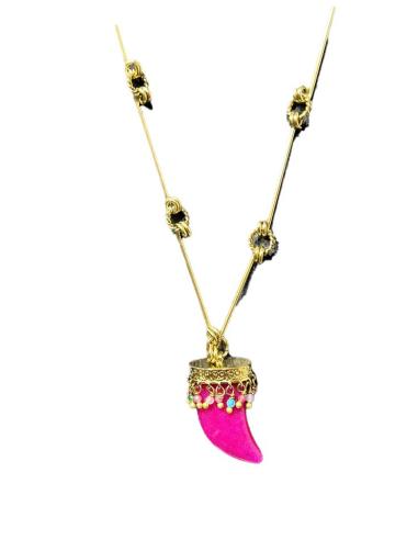 COLLARES MUJER DORADOS CON COLMILLOS FUCSIAS | CUERNOS DE PIEDRA