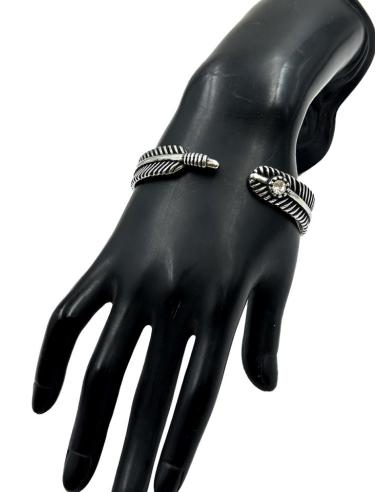 PULSERAS HOMBRE DE ACERO DISEÑO PLUMA | COMPLEMENTOS HOMBRE