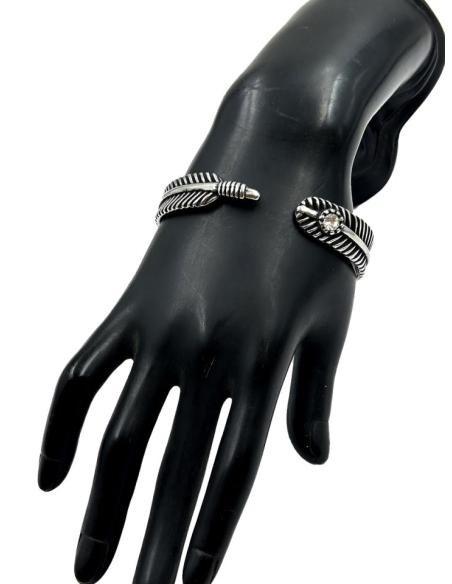 PULSERAS HOMBRE DE ACERO DISEÑO PLUMA | COMPLEMENTOS HOMBRE