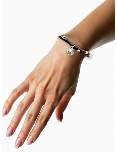 PULSERAS MUJER EN CUERO CON CONCHA DE MAR | EL JARDIN DEL DESEO