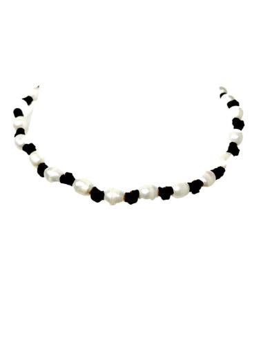 COLLARES MUJER DE CUERO MARRON Y PERLAS DE RIO | EL JARDIN DEL DESEO