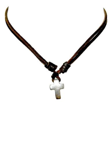 COLLARES HOMBRE DE CUERO Y CRUZ PLATEADA | EL JARDIN DEL DESEO