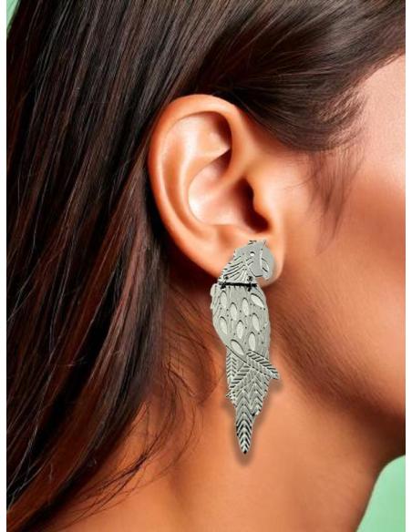 PENDIENTES PLATEADOS DE LORO IDEALES PARA VERANO EN ACERO