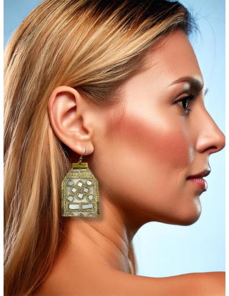 PENDIENTES LARGOS DORADOS DESTELLOS BRILLO ESPEJO COLECCION INDIA