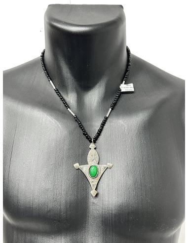 COLLAR HOMBRE NEGRO Y VERDE COLGANTE...