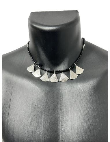 COLLARES TUAREG NEGROS Y PLATEADOS...