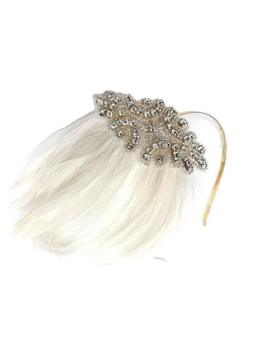 DIADEMAS BLANCAS CON PLUMAS Y PEDRERIA TOCADO BODA