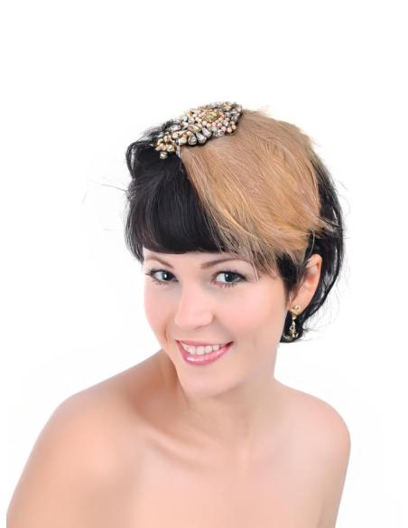 DIADEMAS ROSAS CON PLUMAS Y PEDRERIA TOCADO BODA