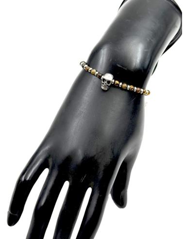 PULSERAS MARRONES DE PIEDRA CON CALAVERA DE ACERO