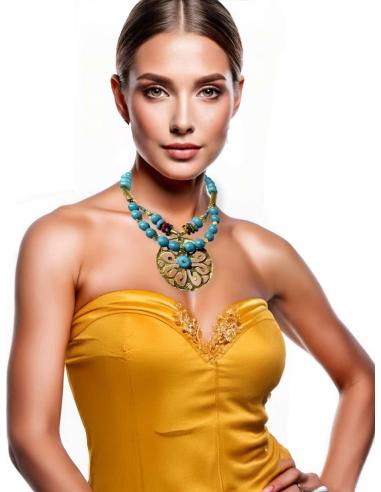 COLLARES DE PIEDRA TURQUESAS JOYAS AFRICA CON MEDALLON DORADO