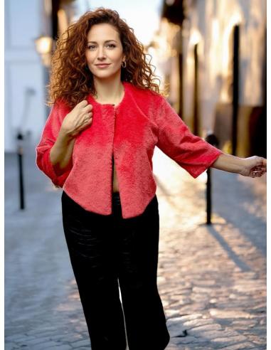 CHAQUETAS PELO ROJAS INVITADAS DE BODAS INVIERNO | ABRIGO CAPA