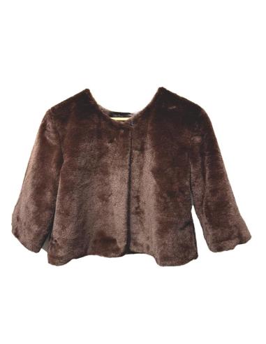 CHAQUETAS PELO MARRONES INVITADAS DE BODA INVIERNO | ABRIGO CAPA