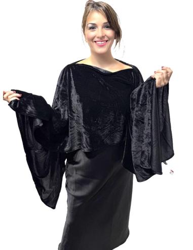 CAPAS TERCIOPELO NEGRAS INVITADAS DE BODA INVIERNO | BODAS Y FIESTAS