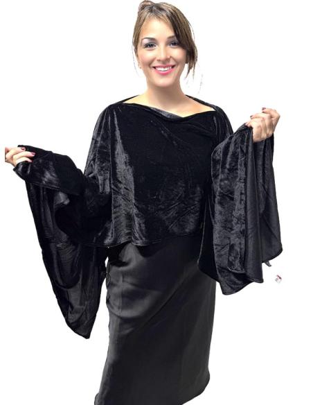 CAPAS TERCIOPELO NEGRAS INVITADAS DE BODA INVIERNO | BODAS Y FIESTAS