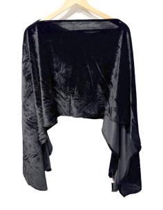 CAPAS TERCIOPELO NEGRAS INVITADAS DE BODA INVIERNO | BODAS Y FIESTAS 2