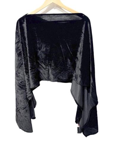CAPAS TERCIOPELO NEGRAS INVITADAS DE BODA INVIERNO | BODAS Y FIESTAS