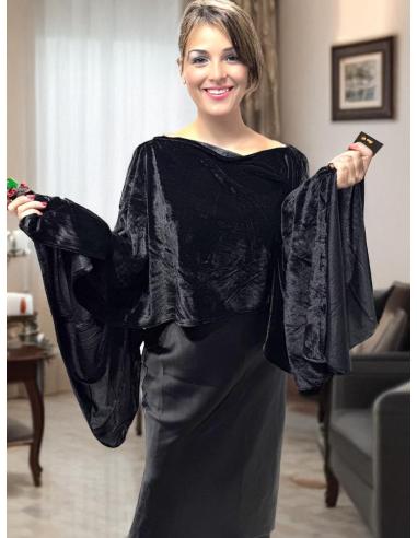 CAPAS TERCIOPELO NEGRAS INVITADAS DE BODA INVIERNO | BODAS Y FIESTAS