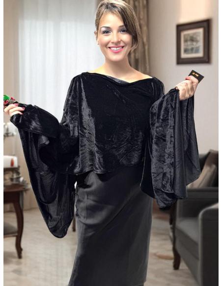 CAPAS TERCIOPELO NEGRAS INVITADAS DE BODA INVIERNO | BODAS Y FIESTAS