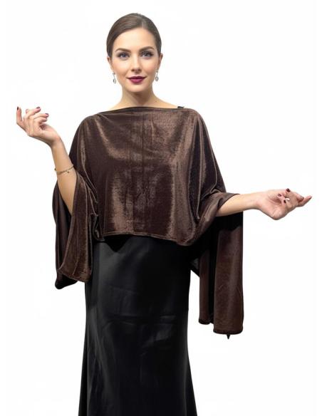 CAPAS TERCIOPELO MARRONES INVITADA BODA INVIERNO | BODAS Y FIESTAS
