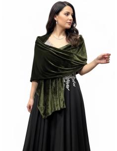 CHALES TERCIOPELO VERDES OLIVA Y CAZA PARA BODAS | INVITADAS INVIERNO