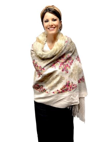 CHALES BEIGE CON ELEGANTE BORDADO PARA INVIERNO | BUFANDAS MUJER