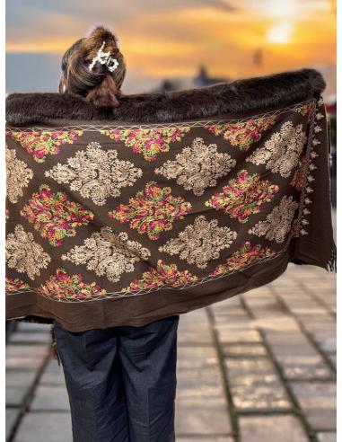 CHALES MARRONES ELEGANTES PARA MUJER EN INVIERNO | BUFANDAS