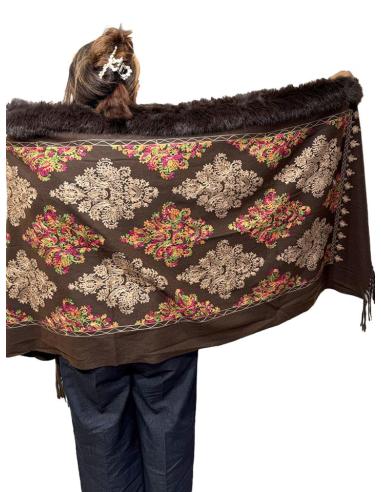CHALES MARRONES ELEGANTES PARA MUJER EN INVIERNO | BUFANDAS
