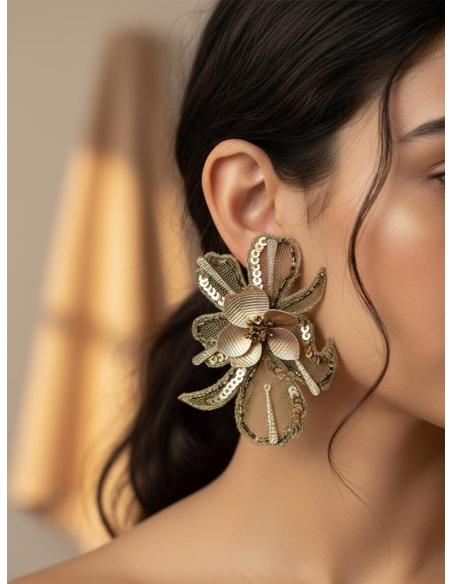 PENDIENTES INVITADA DORADOS FLOR ELEGANTE DE TELA | PENDIENTES BODA