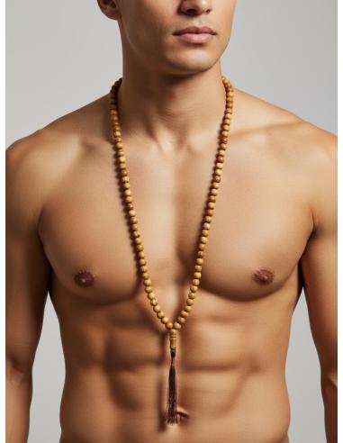 COLLAR HOMBRE JAPA MADERA DE SANDALO MARRON MIEL | ROSARIOS