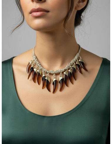 COLLARES CORTOS DE MUJER CON COLMILLOS MARRONES | ESTILO Y MODA