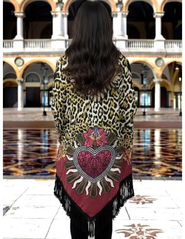 CHALES GRANATES DE INVIERNO ANIMAL PRINT Y CORAZON | PONCHOS MUJER