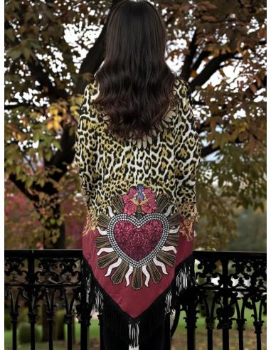 CHALES GRANATES DE INVIERNO ANIMAL PRINT Y CORAZON | PONCHOS MUJER