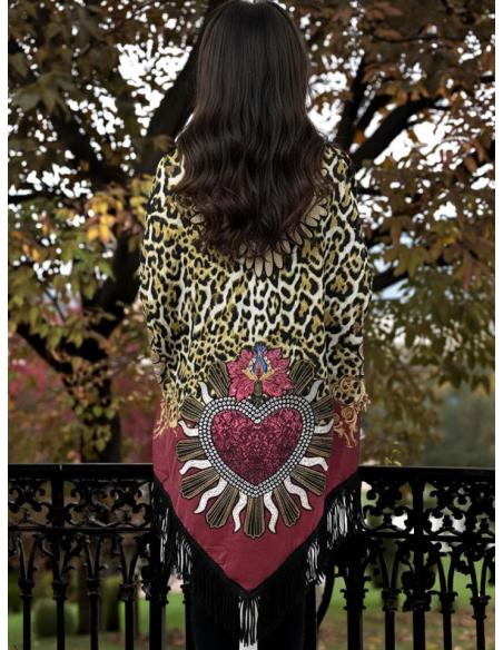 CHALES GRANATES DE INVIERNO ANIMAL PRINT Y CORAZON | PONCHOS MUJER