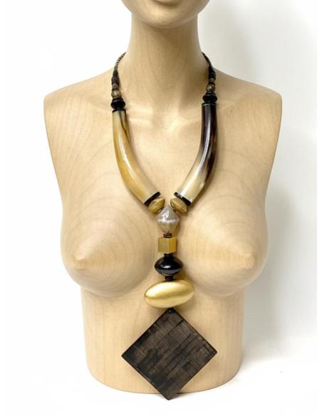 COLLARES TRIBALES DE ASTA BEIGE DORADOS Y NEGROS | JOYA AFRICA
