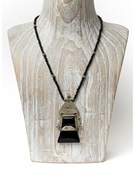 COLLARES NEGROS Y COLGANTE TRIBAL PLATEADO | JOYAS TUAREG UNISEX