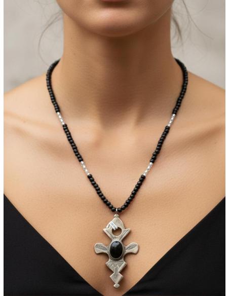 COLLARES NEGROS UNISEX CON CRUZ TUAREG TRIBAL | ESTILO BOHO ETNICO