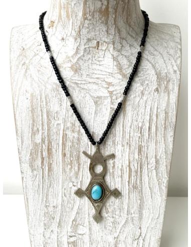 COLLARES NEGROS UNISEX CON CRUZ TUAREG CON TURQUESA | MODA TRIBAL