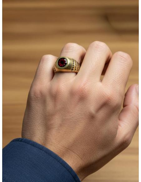 ANILLOS DORADOS TRIBALES CON PIEDRA GRANATE | ALIANZAS HOMBRE
